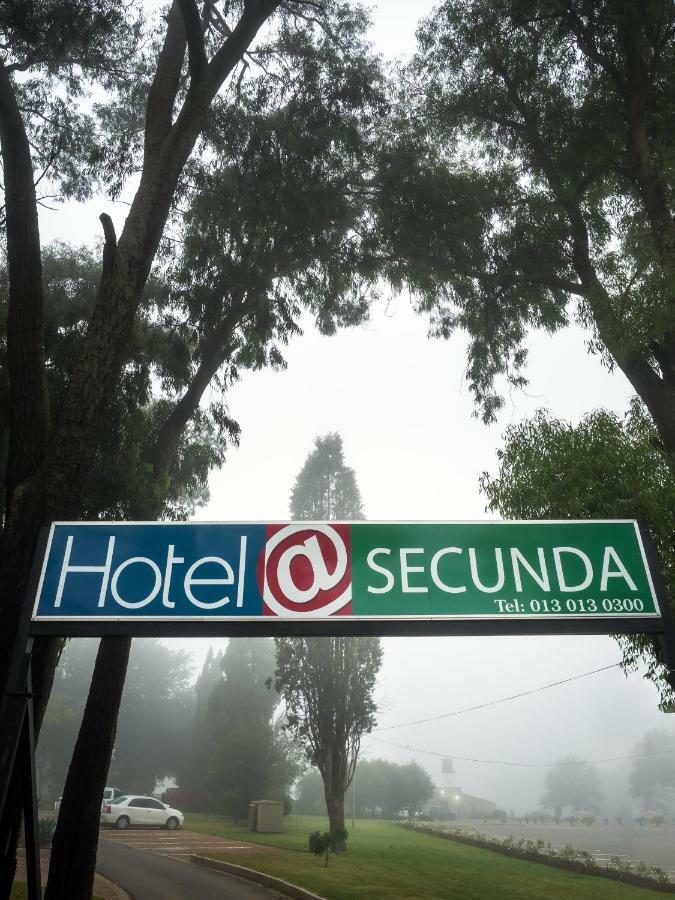 Hotel @ Секунда Екстериор снимка